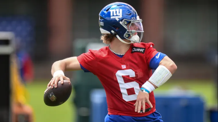 Jaxson Dart’s Hard Count Habit Sparks Concern and Curiosity in Giants’ Offense