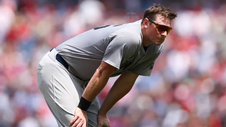 DJ LeMahieu’s Team-First Approach Reshapes Yankees Infield Strategy