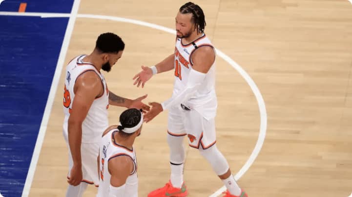 Knicks’ Relentless Defense Shuts Down Haliburton, Forces Game 7 in Epic Conference Finals Clash