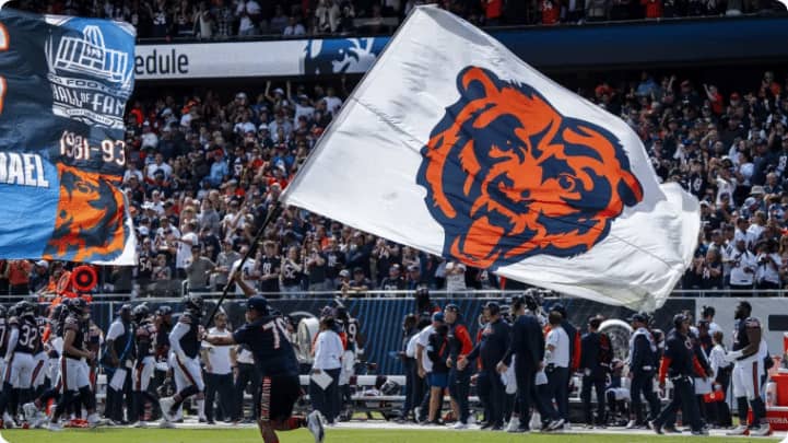 Bears Face Difficult Decision on 12-Year Veteran Quarterback Case Keenum Amid Salary Cap Flexibility