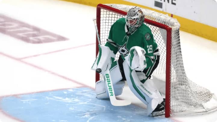 Jake Oettinger’s Early Exit in Game 5: A Controversial Turning Point for the Dallas Stars