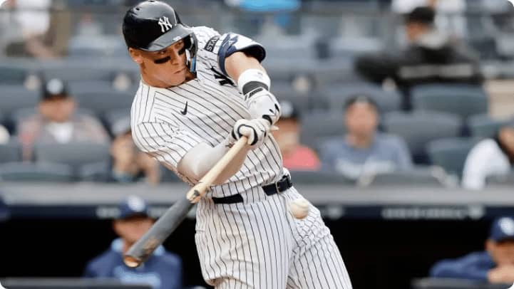 Aaron Judge’s Historic .400 Pursuit Ignites Yankees’ Title Hopes in 2025